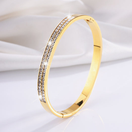 Bracelet Femme en Acier Inoxydable – Design Étoilé Raffiné avec Double Rangée de Strass