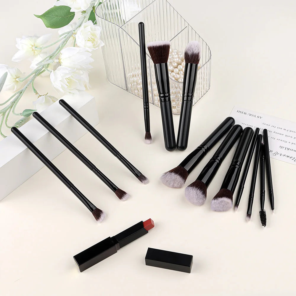 Set de Pinceaux de Maquillage 14 Pièces – Doux et Aérés, Idéal pour Fond de Teint, Blush, Poudres, Ombres à Paupières et Mélange – Outil Beauté